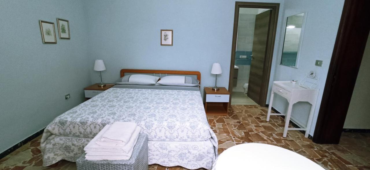 B&B Casa Piras Iun3880 Barumini Exterior photo